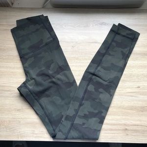 Lululemon Camo leggings Sz 2